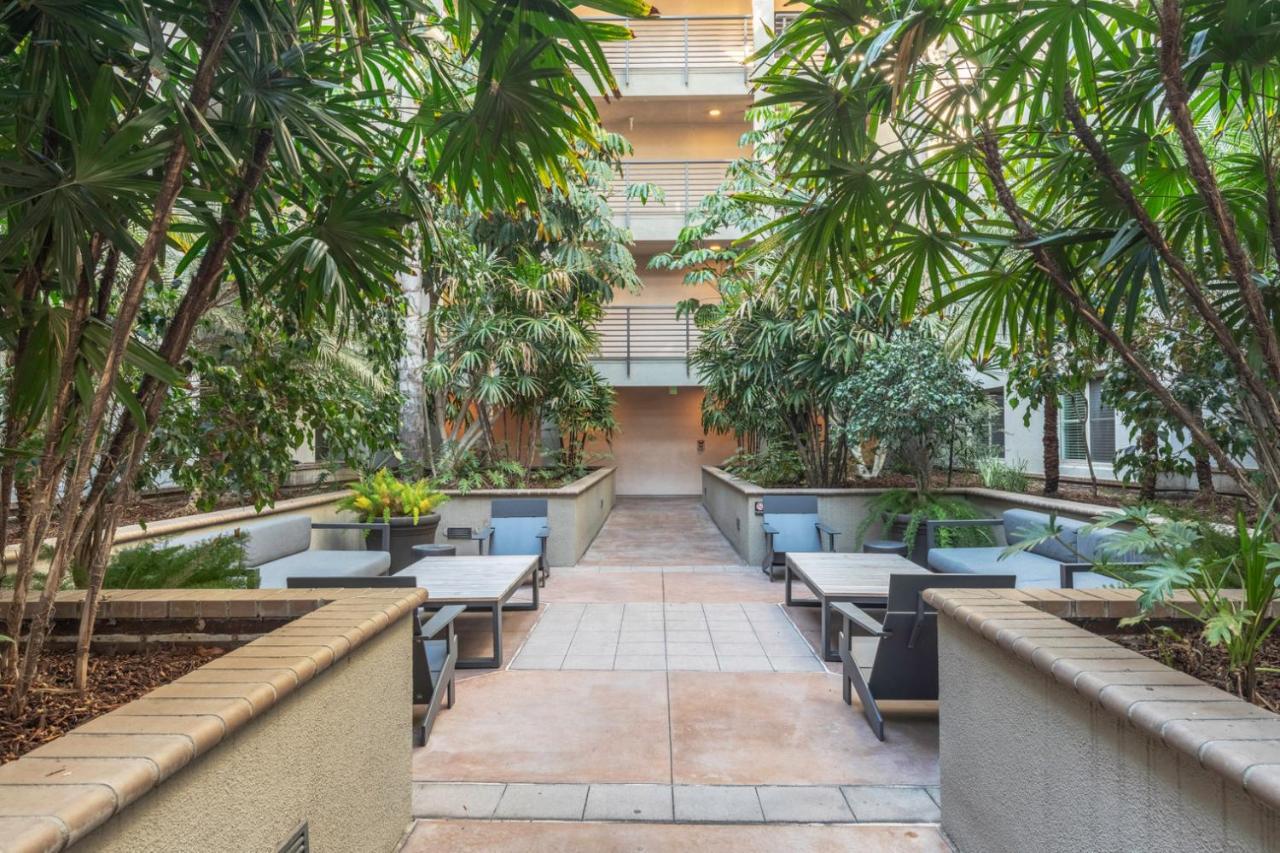 Appartement Hollywood 2br W Gym Pool Nr Sunset Blvd Lax-200 Los Angeles